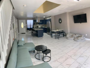 NOLA Townhouse, 30 days minimum rent required